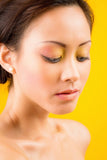 SAVAGE DEEP YELLOW SEAMLESS BACKGROUND PAPER - Arahan Photo
